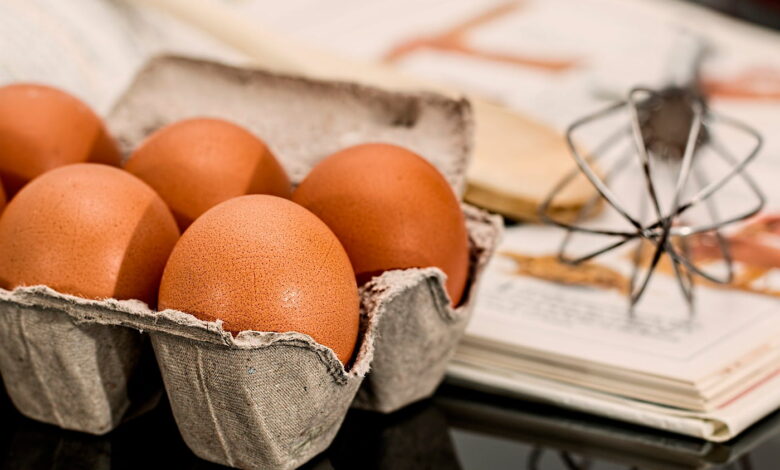 huevos sin cocinar